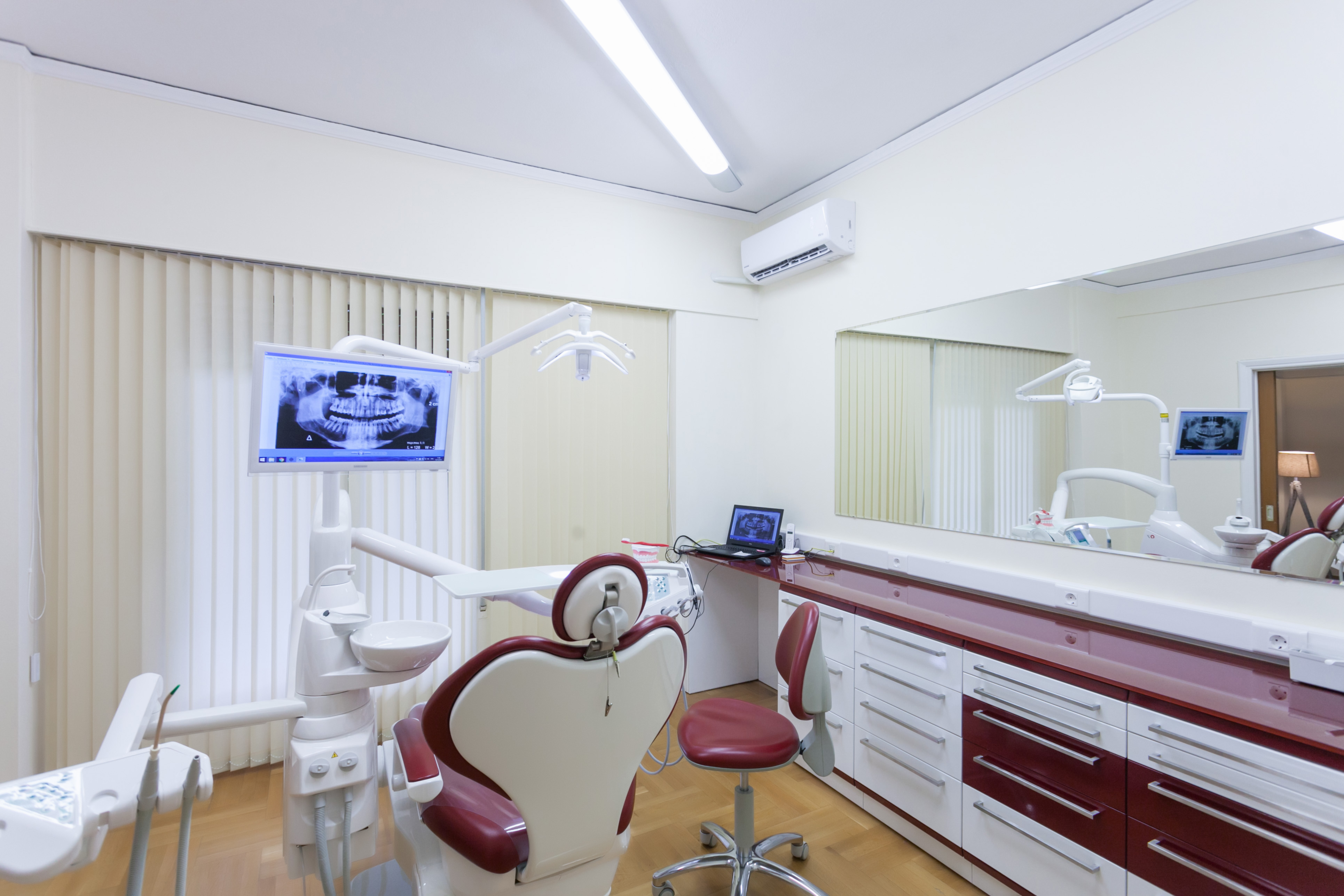 Dental clinic DentalSmiles | Οδοντιατρική Κλινική - Αθήνα